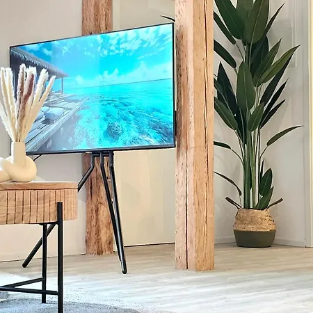 아파트 Design-apartment I Basel 10 Km I Boxspring I Nespresso I Balkon I Parkplatz Eimeldingen